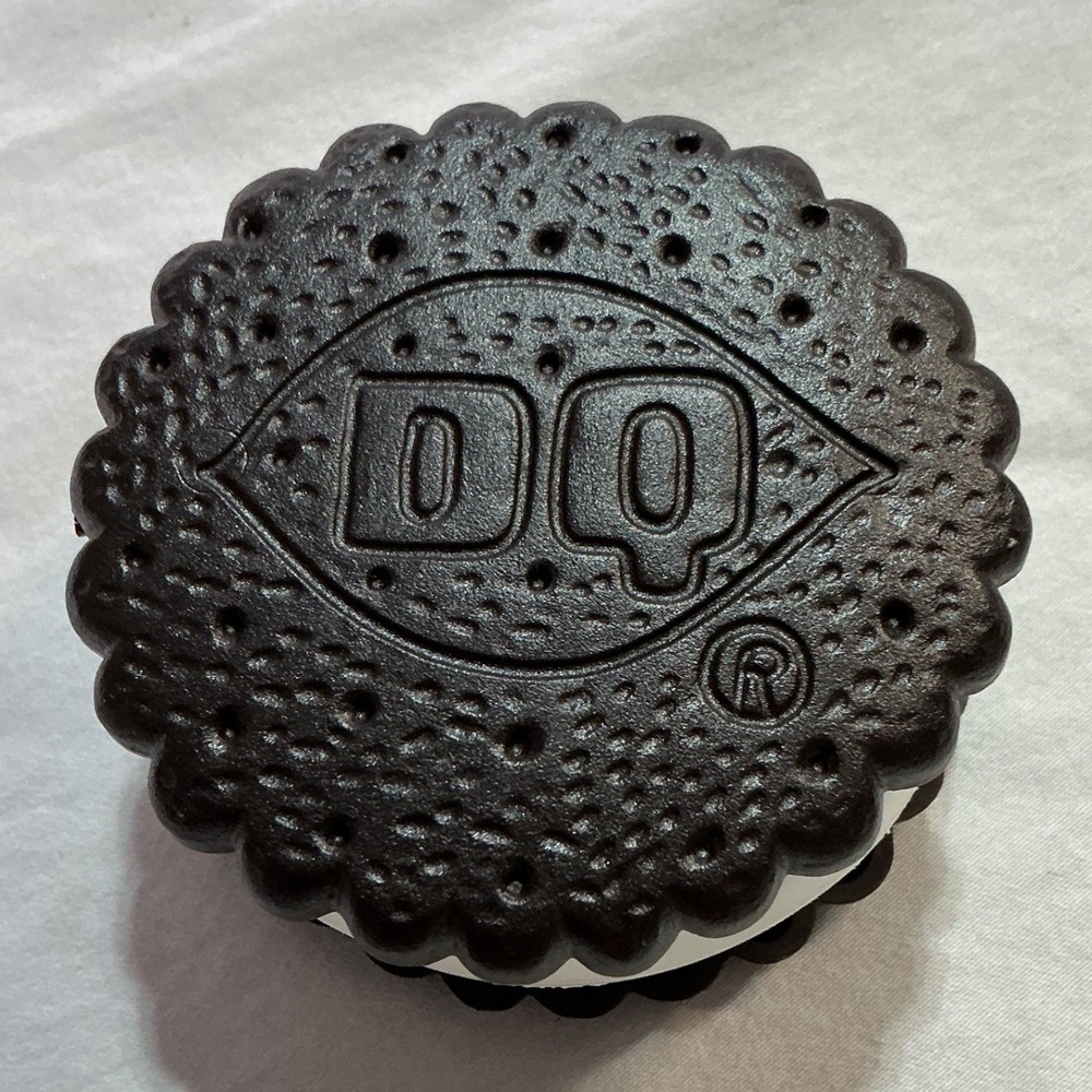 Dairy Queen DQ‎ Ice Cream Sandwich Pretend Play Food Toy Plastic 2.5"
